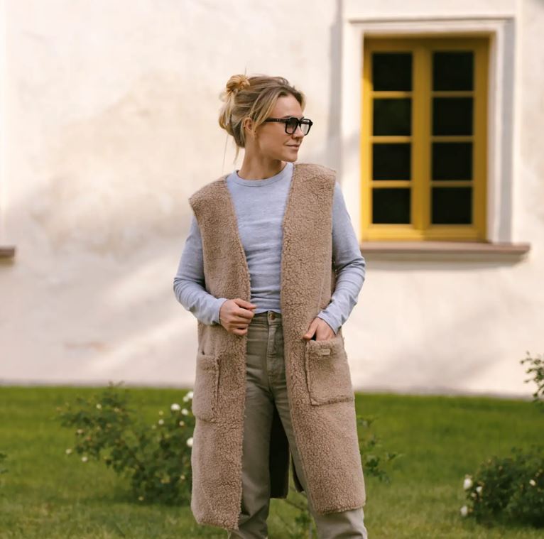 vilnas-veste-flokati.jpg
