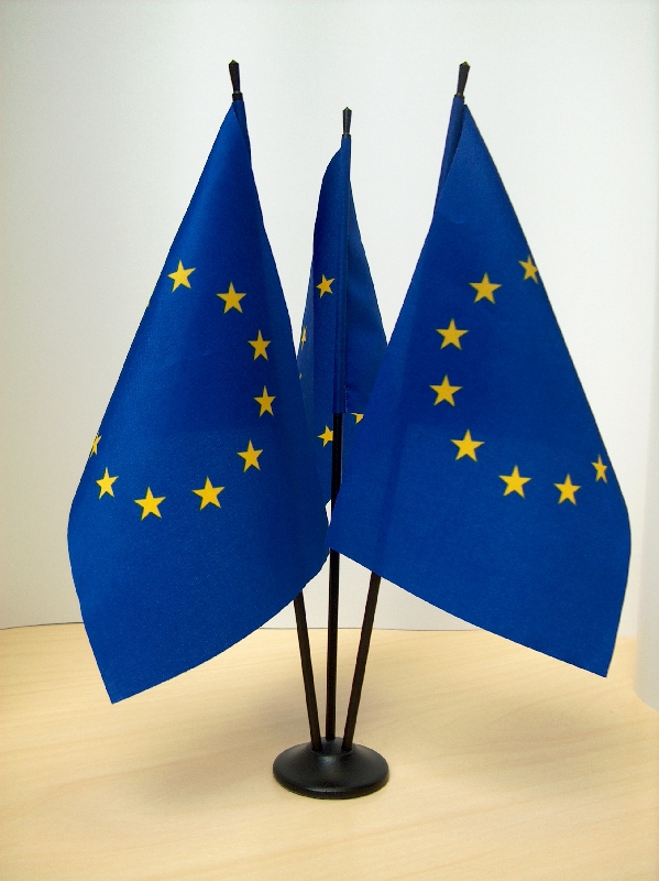 Karogu masts karogu mastu uzstādīšana karogu mastu izgatavošana karogu masti Rīgā karogu nopirkt, karogu ražošana  karogu druka karoga turētāji