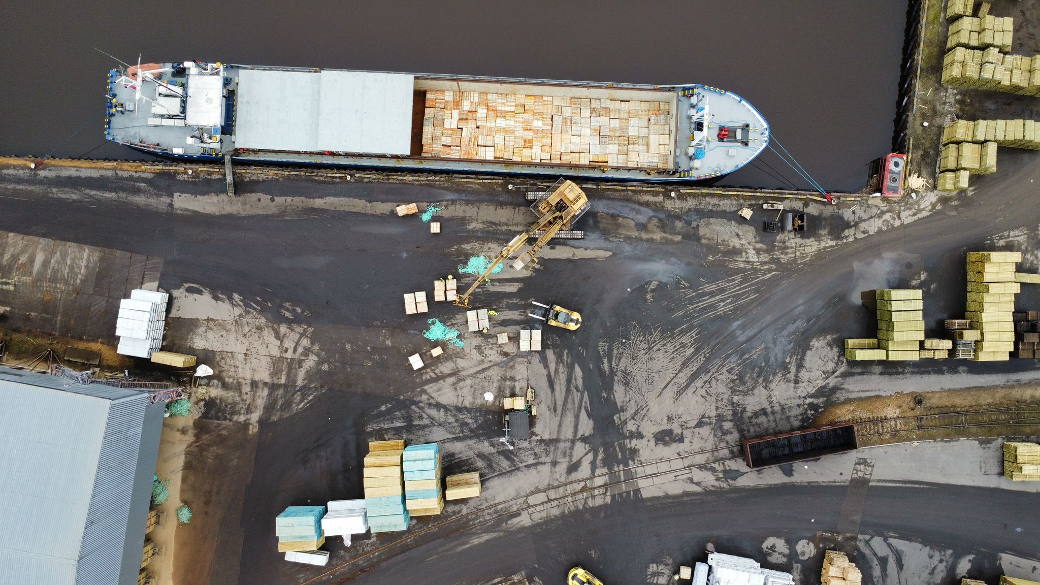 Noliktavu pakalpojumi