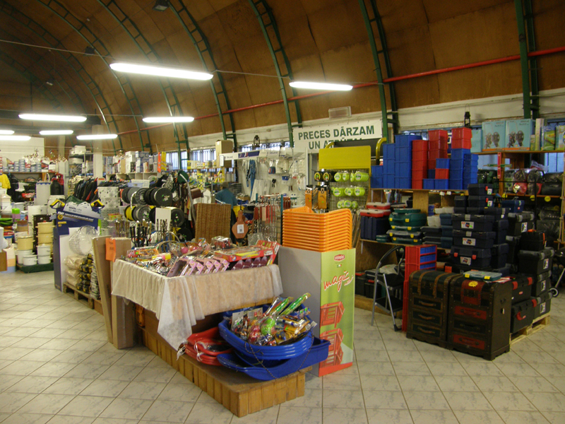 Dārza preces saimniecības preces preču veikals Valmiera Rūjiena