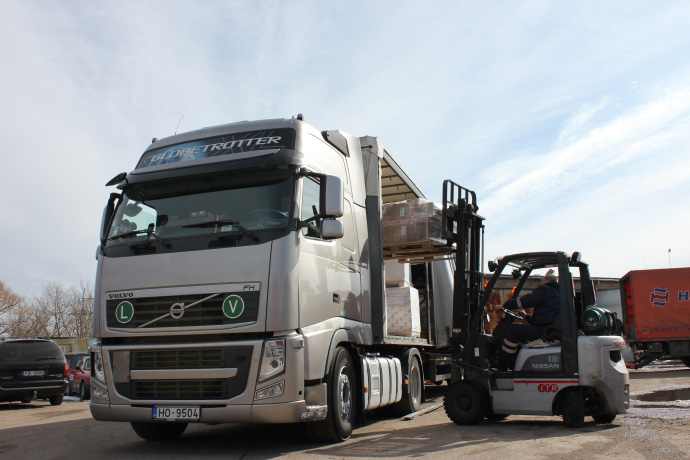 Auto kravu pārvadājumi