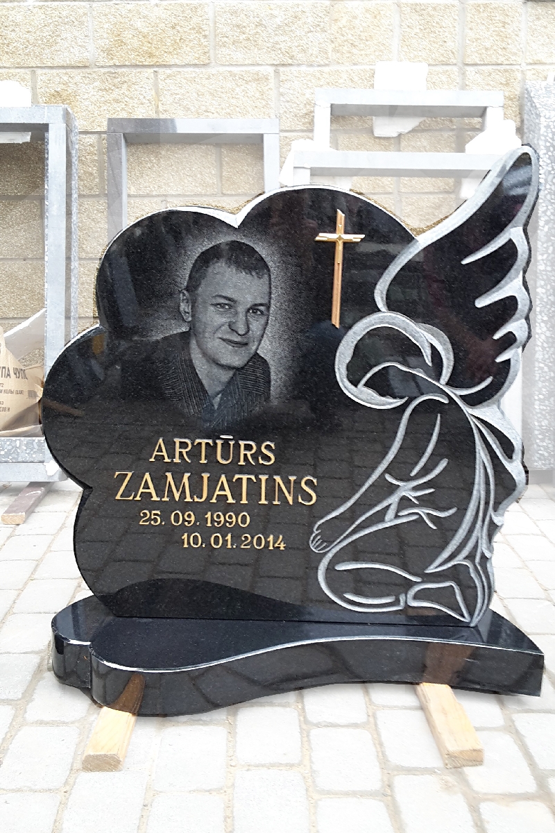 kapu pieminekļu gravēšana