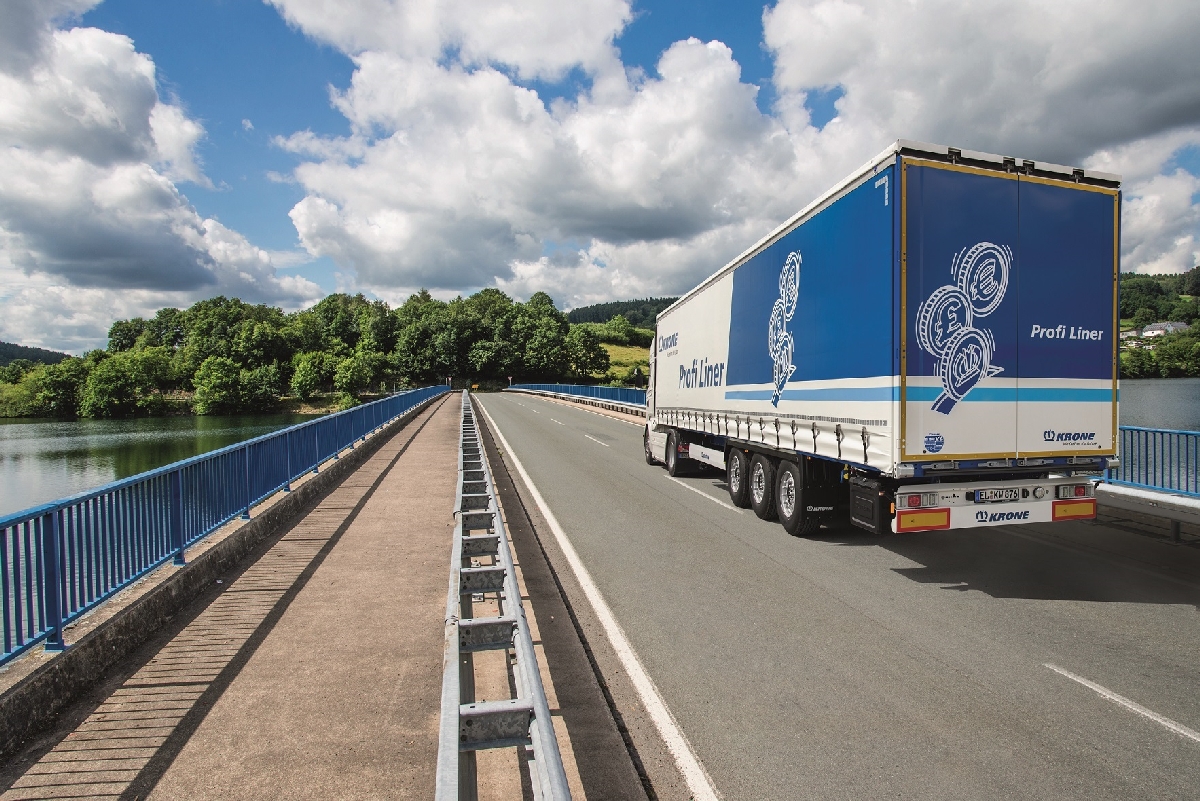 Profi Liner Krone Scanbalt oficiālais KRONE dīleris Latvijā Krone puspiekabju piekabju tirdznieciba noma oriģinālās Krone rezrves daļas garantijas remonts serviss sertifikācija