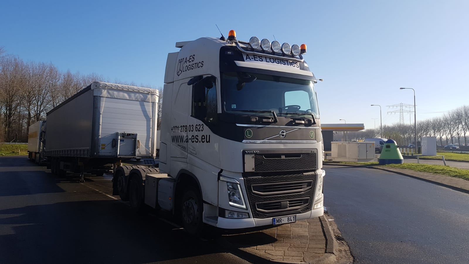 lielgabarīta kravu pārvadājumi