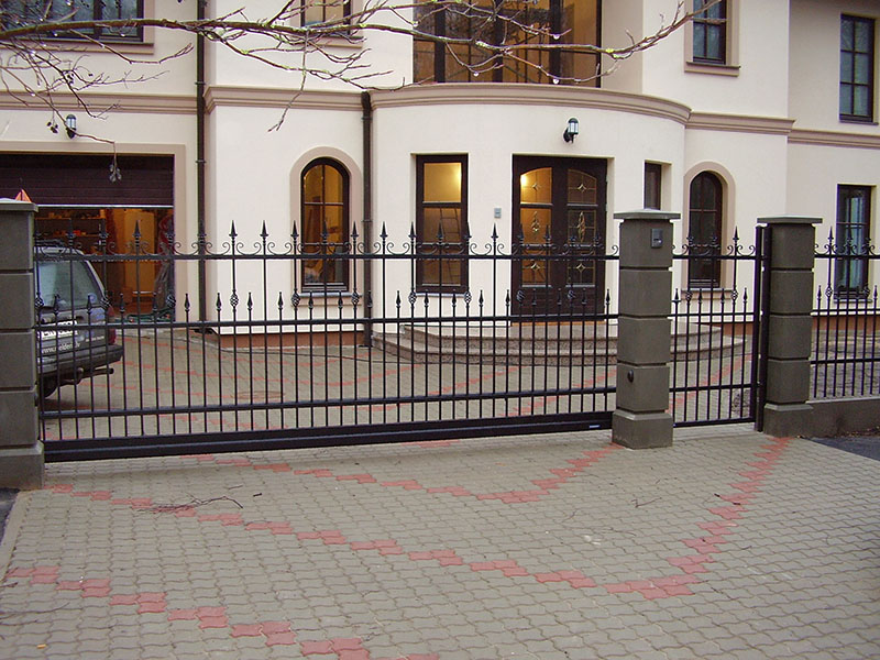 Slīdošie vārti