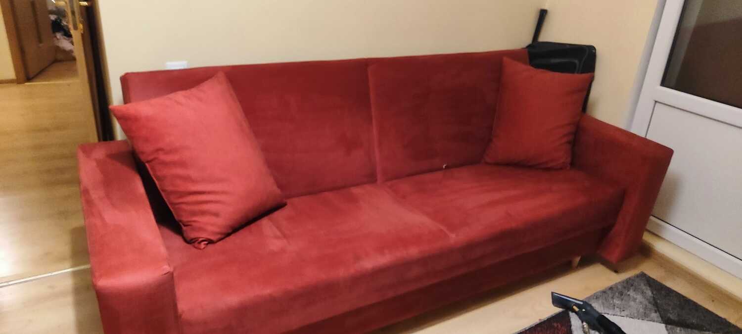 Dīvānu ķimiskā tīrīšana