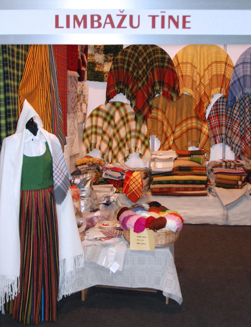 Tautastērps, lins, kokvilnas audumi