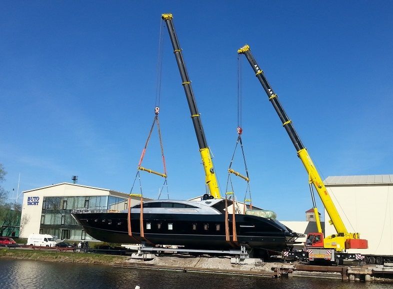 Ceļamkrānu, autokrānu iznomāšana un pakalpojumu sniegšanu