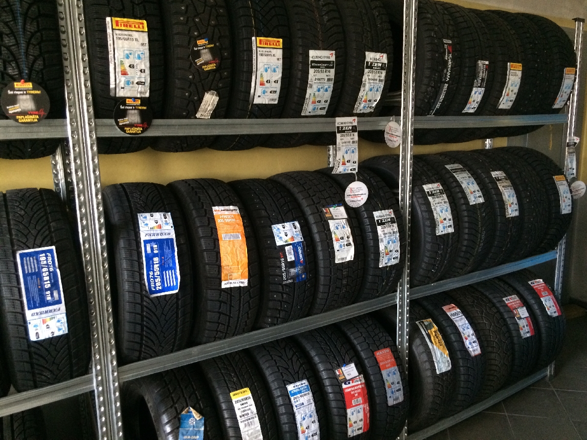 Riepas, riepu spiediena sensori, to uzstādīšana un programmēšana