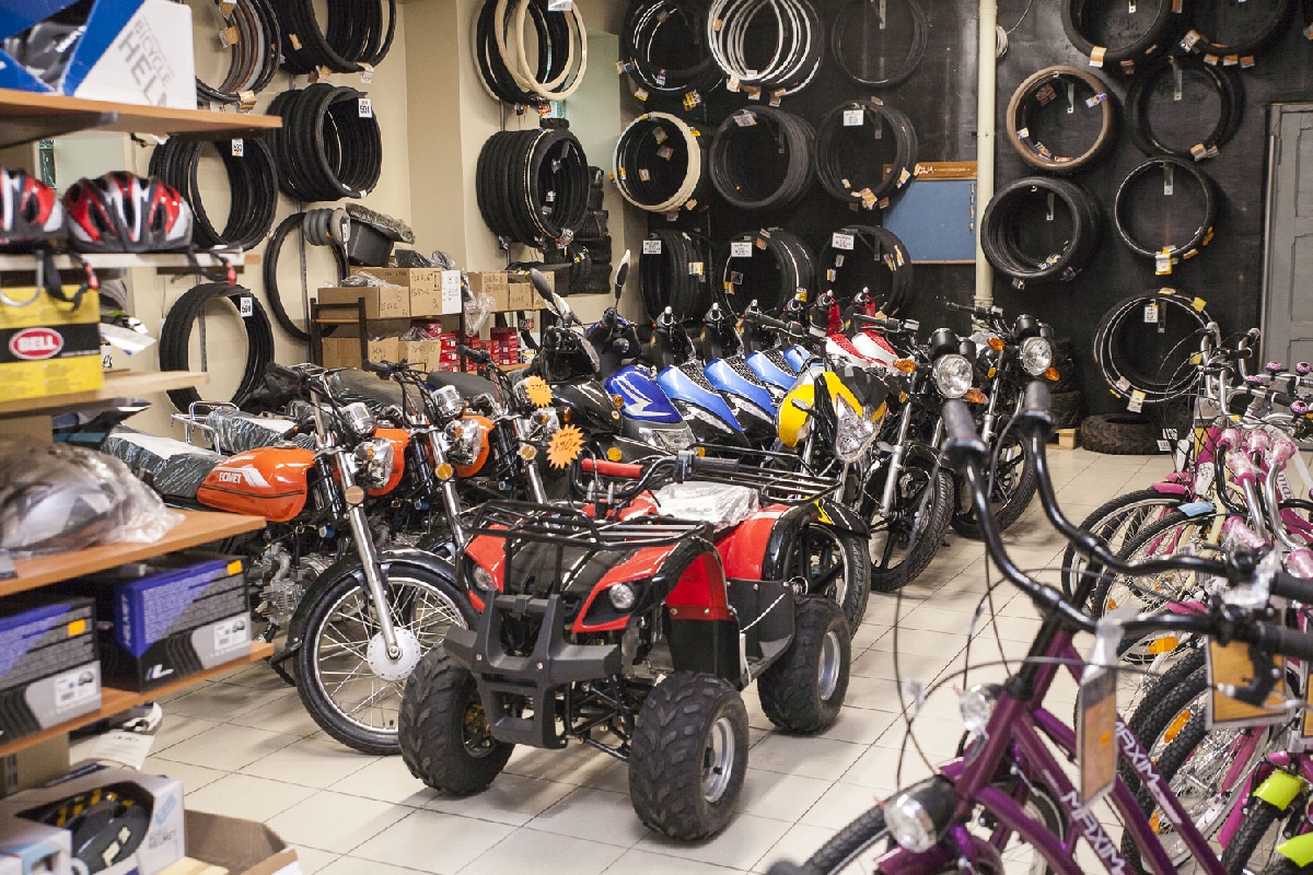 Motorolleri un skūteri