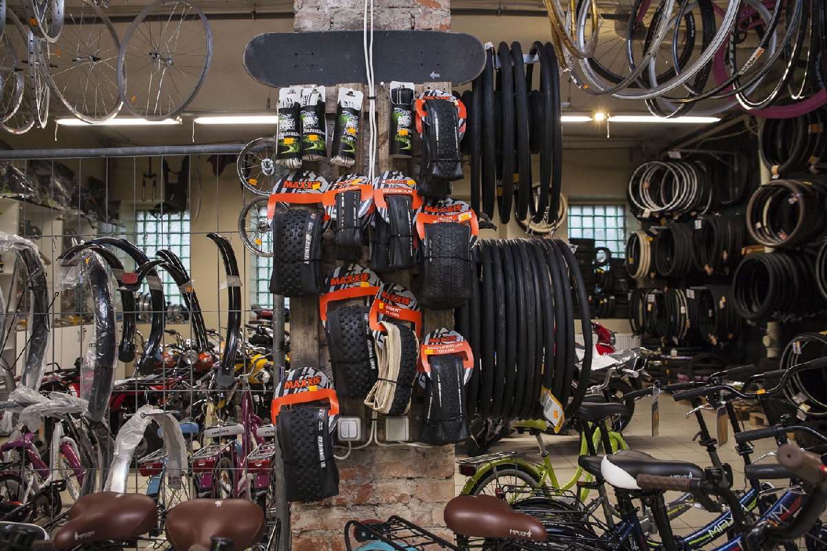 Motorolleru un skūteru aksesuāri