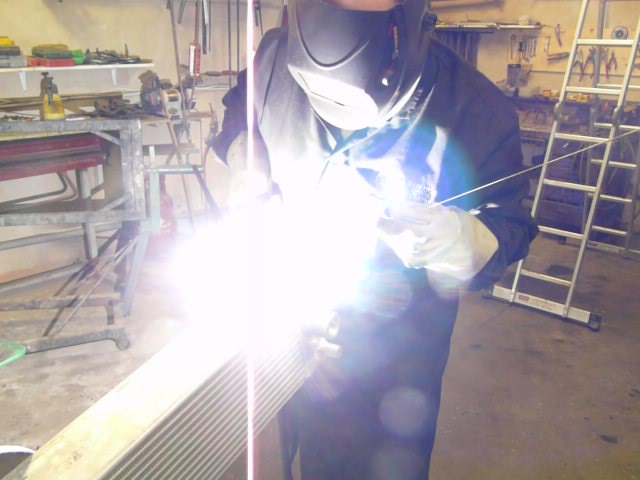 Radiatoru metināšana