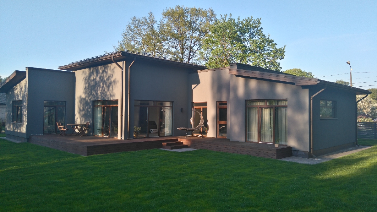 Savrupmājas jaunbūve Kalvenes ielā