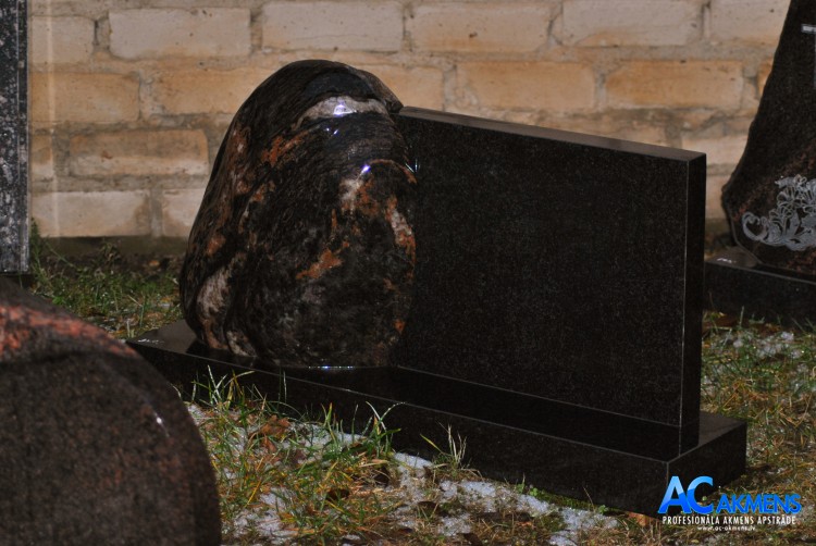 Kapu pieminekļi Jēkabpilī