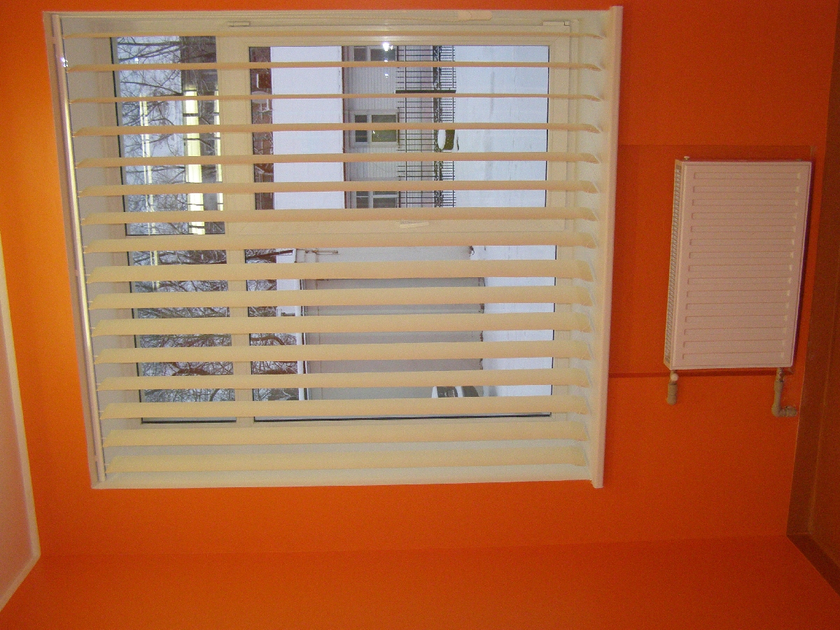 Plastikāta žalūzijas