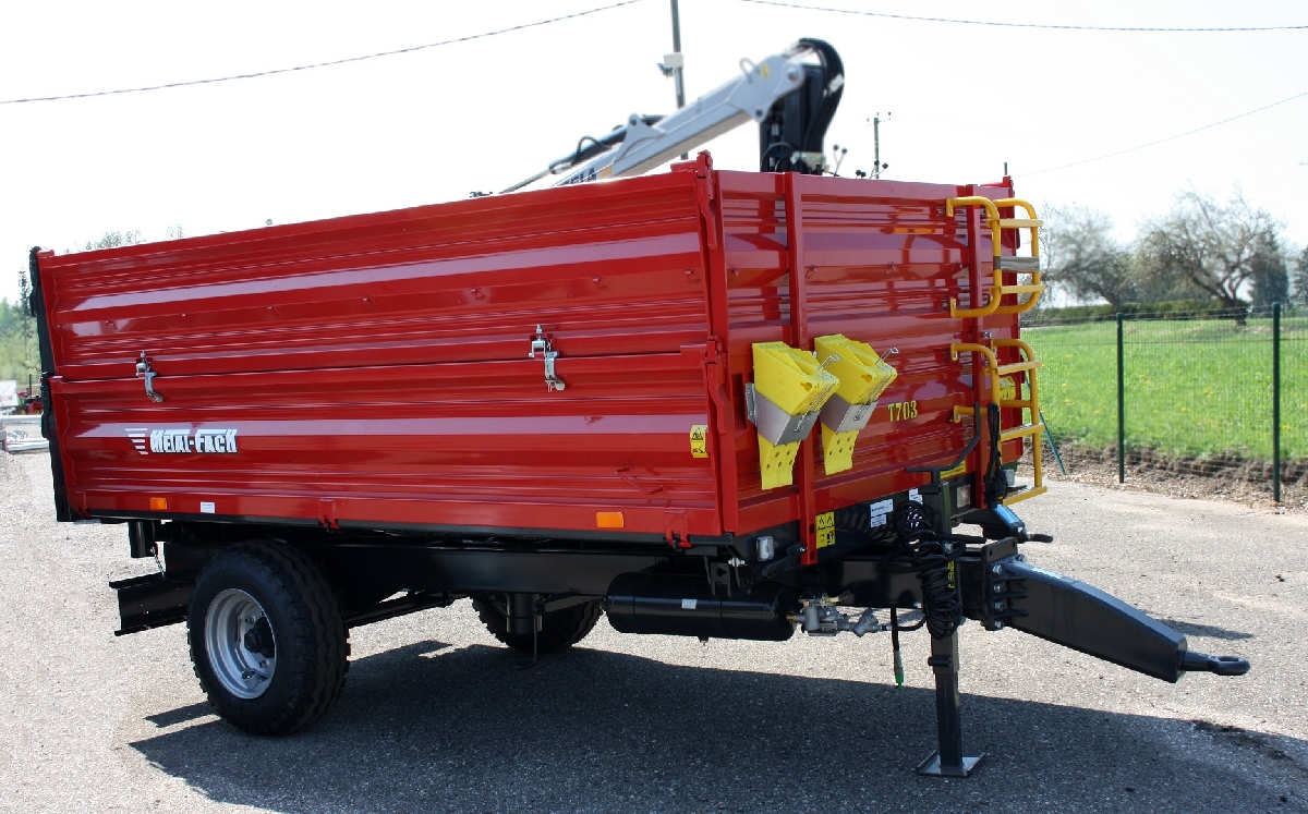 Lauksaimniecības transporta piekabes