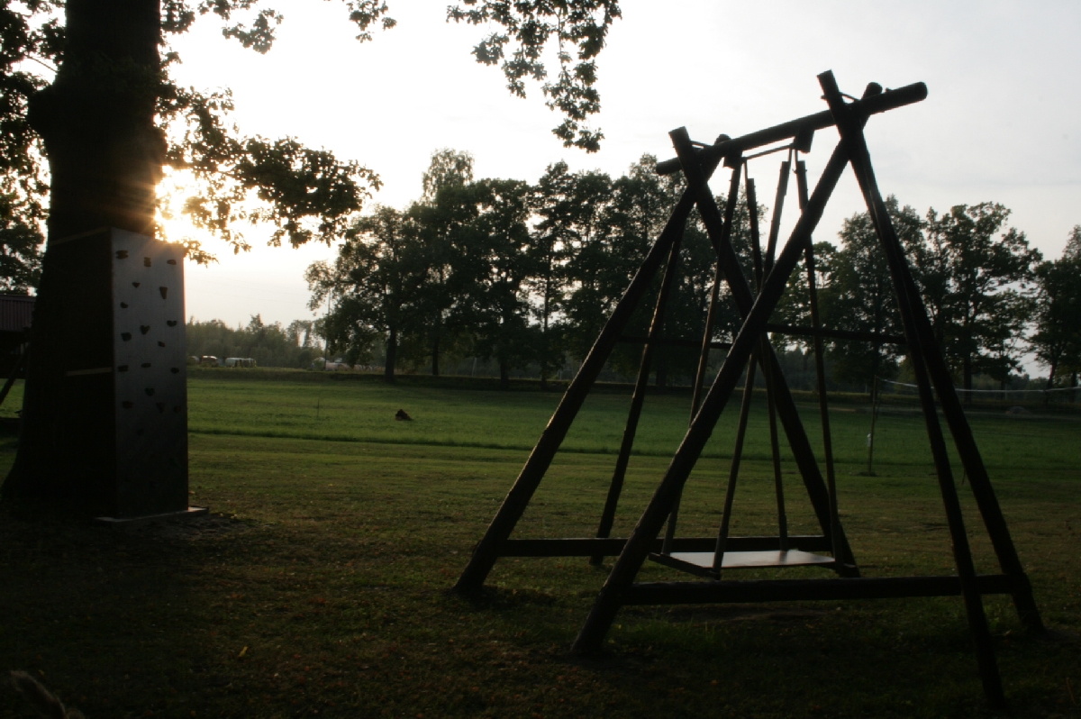 Šūpoles atputa Meirāni