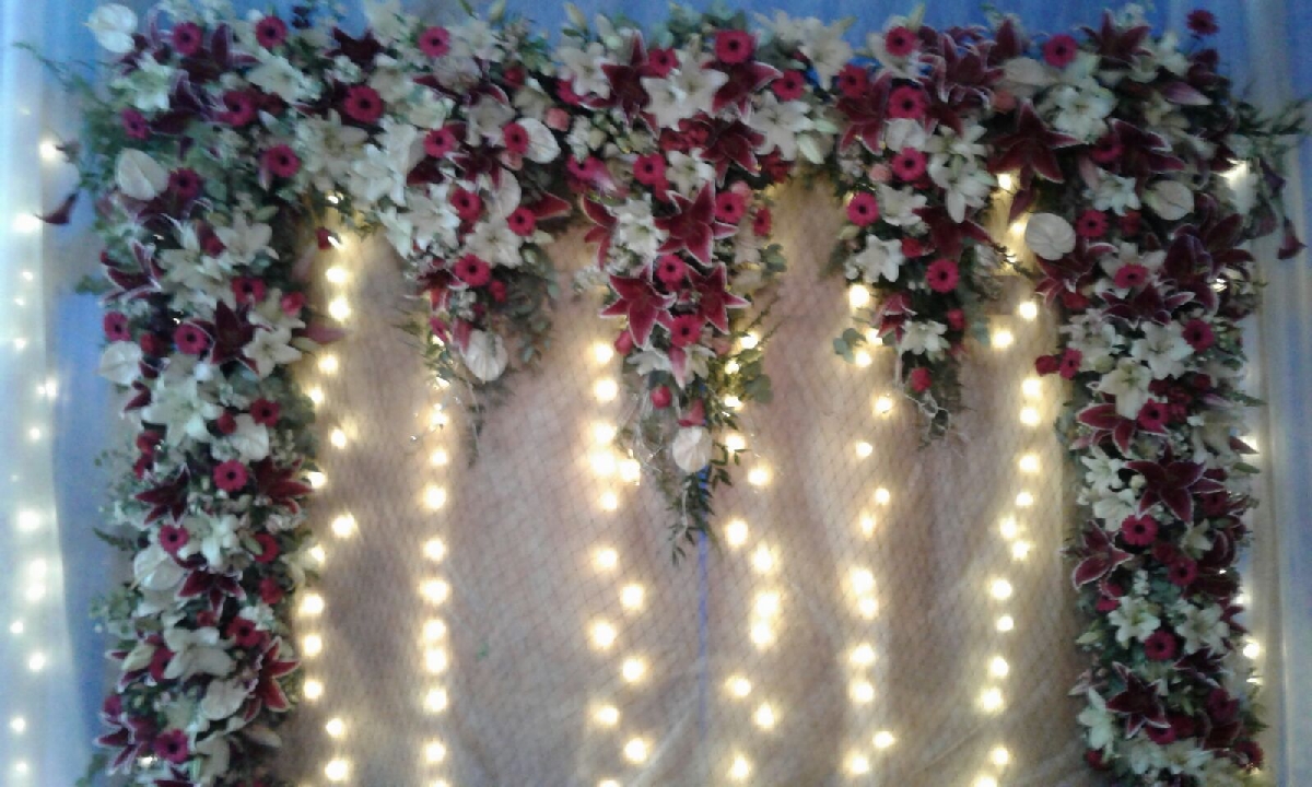 Ziedu dekorācijas svētkos