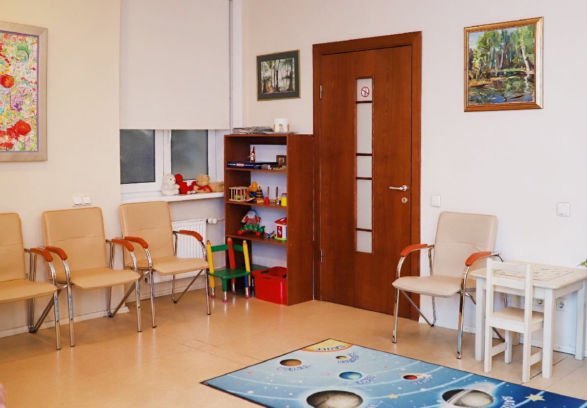 Bērnu stūrītis uzgaidāmajā telpā, Acu veselības centrs