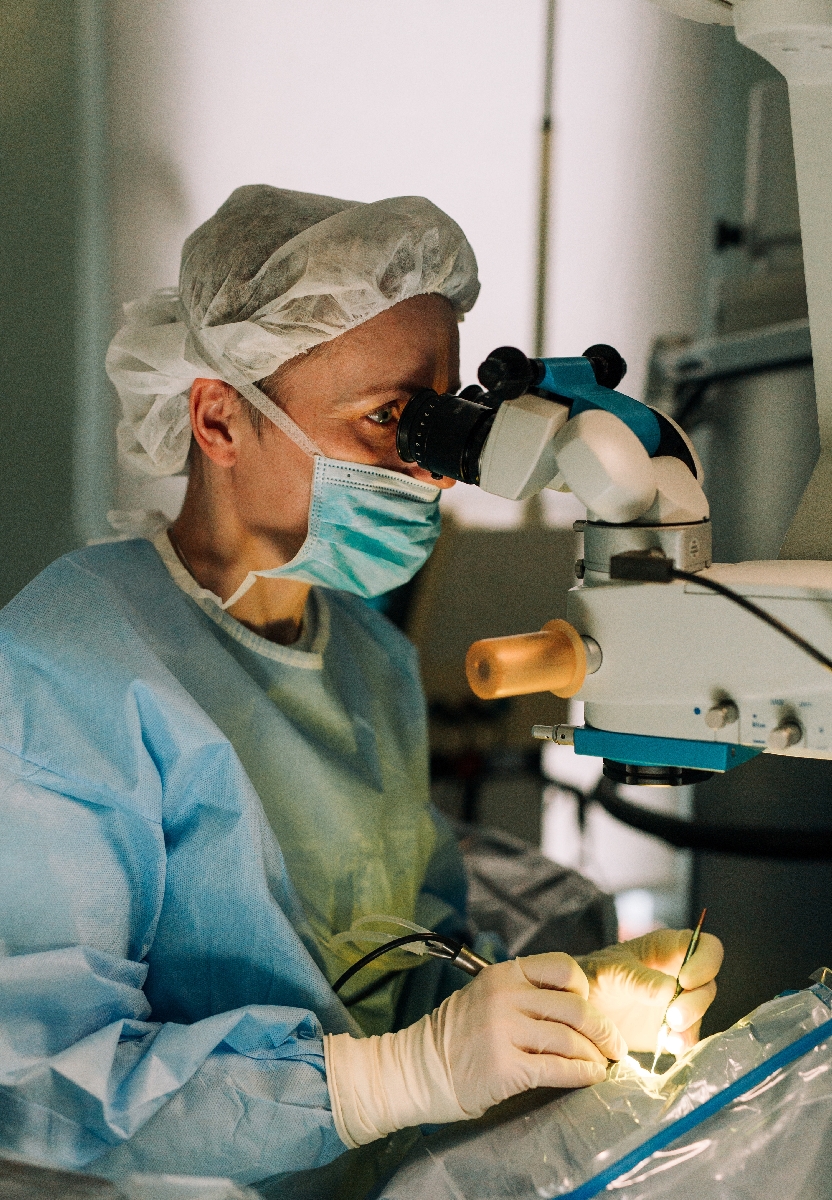 Kataraktas operācija un ķirurgs dienas stacionārā Brīvības gatvē 410