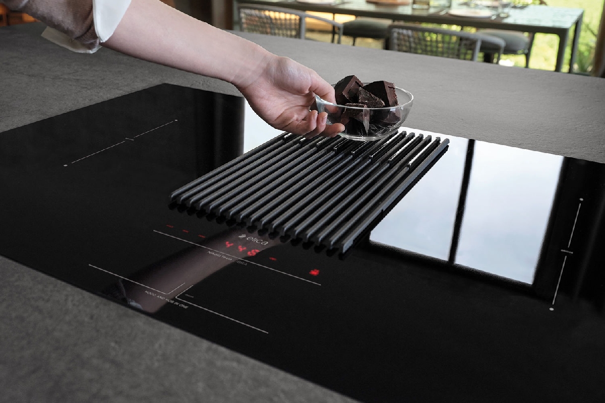 NIKOLATESLA, NIKOLATESLA LIBRA, HOOD, HOB, INDUCTION, indukcijas virsma, tvaika nosūcējs, virtuves svari, melna virsma, virtuves dizains, virsma ar iebūvētu tvaika nosūcēju