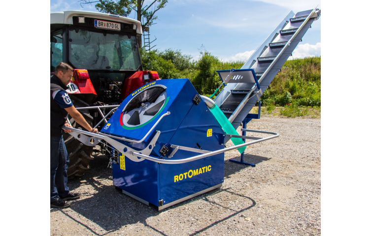 TRUMUĻVEIDA MALKAS ZĀĢĒŠANAS DARBGALDS AR KONVEIJERU ROTOMATIC