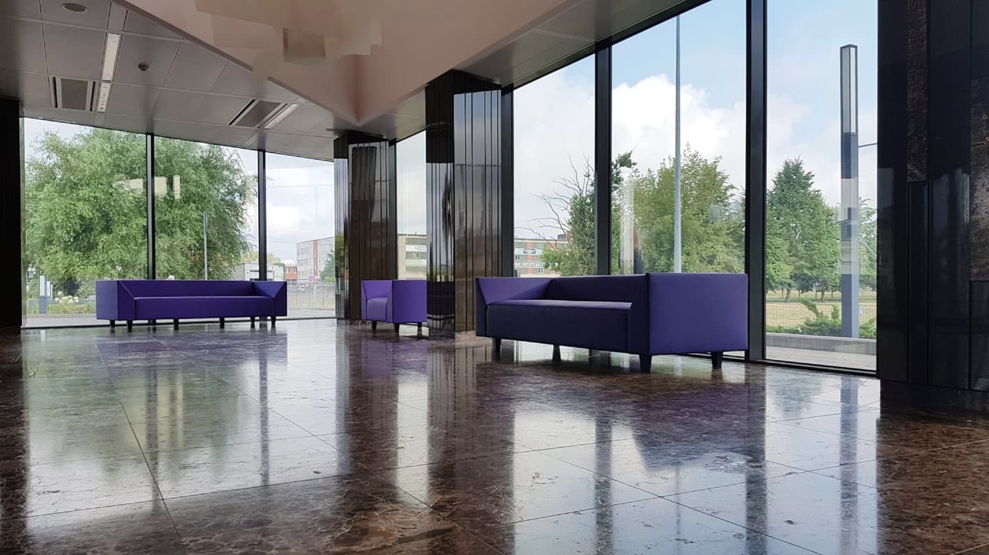 Krēslu izgatavošana biroja telpām