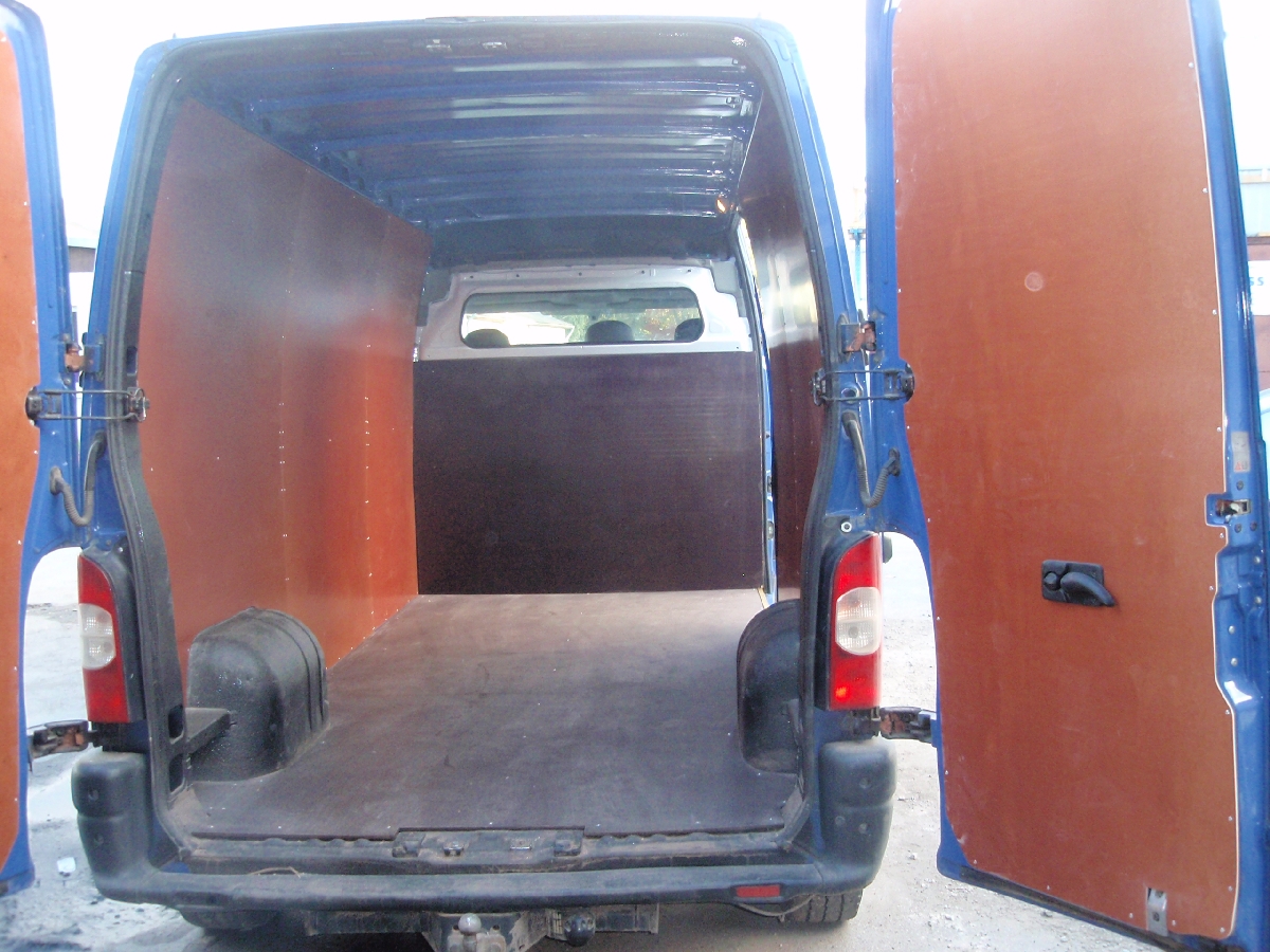 Operatīva finiera, mēbeļu piegāde