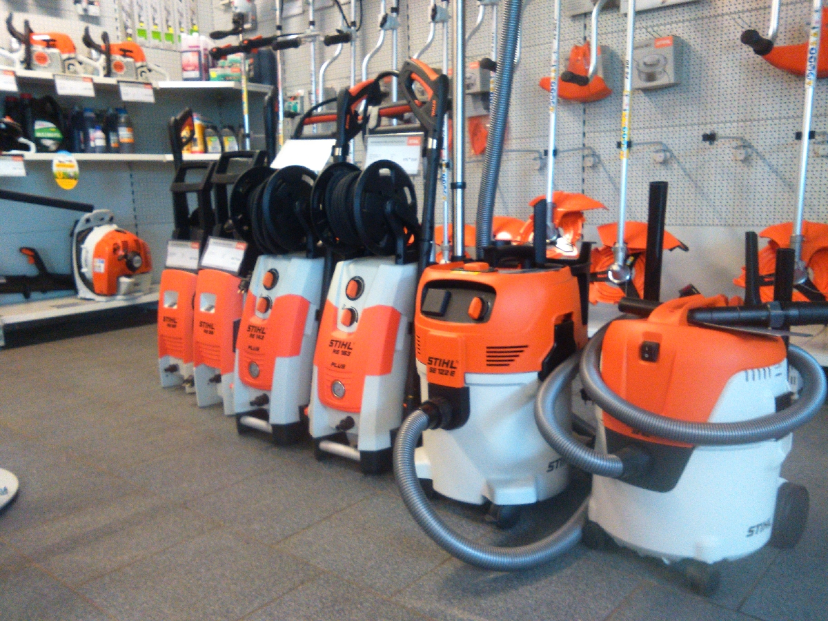 Stihl putekļu sūcēji un augstspiediena mazgātāji