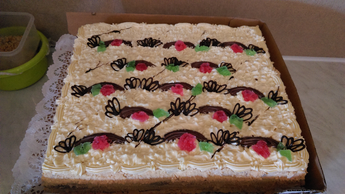 Tortes svinībām