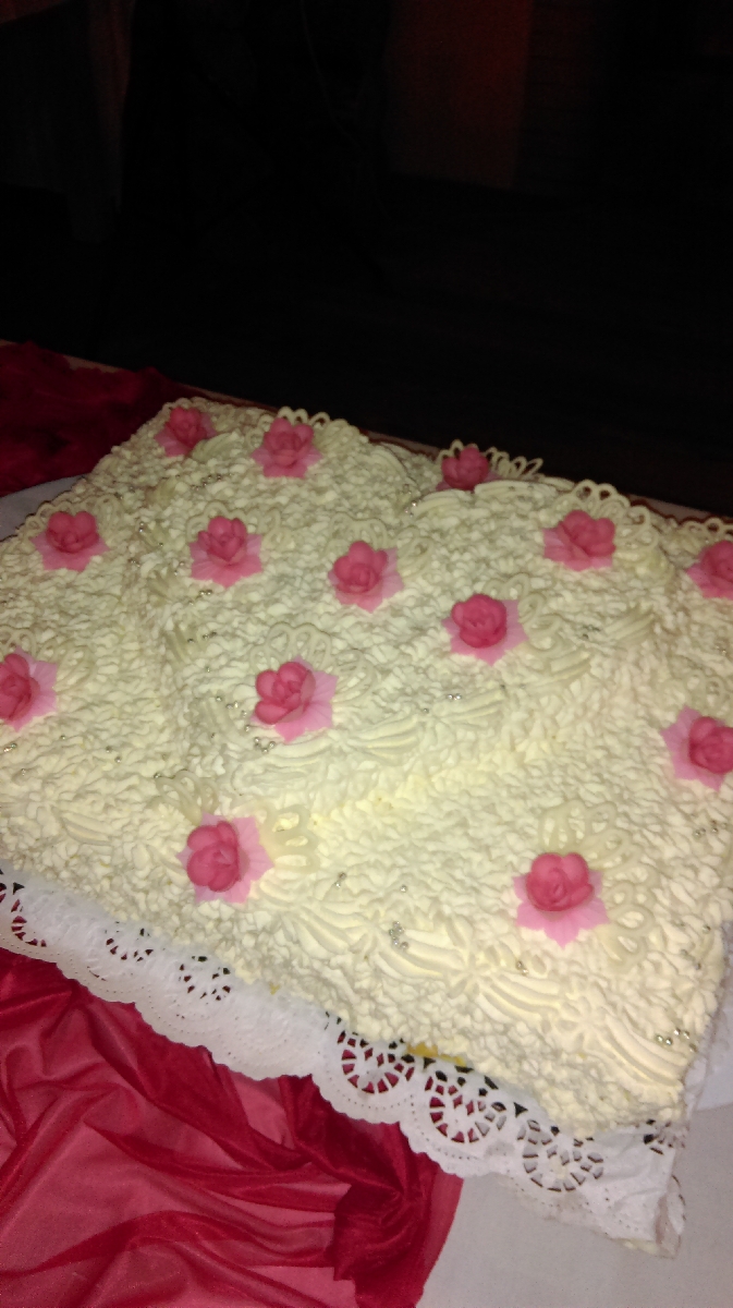 Tortes svinībām