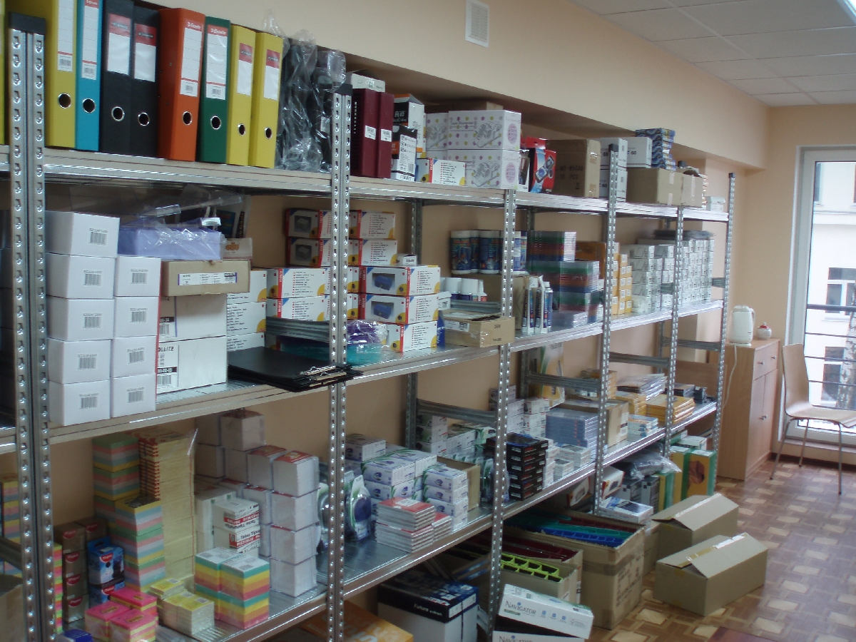 Cinkoti metāla plaukti