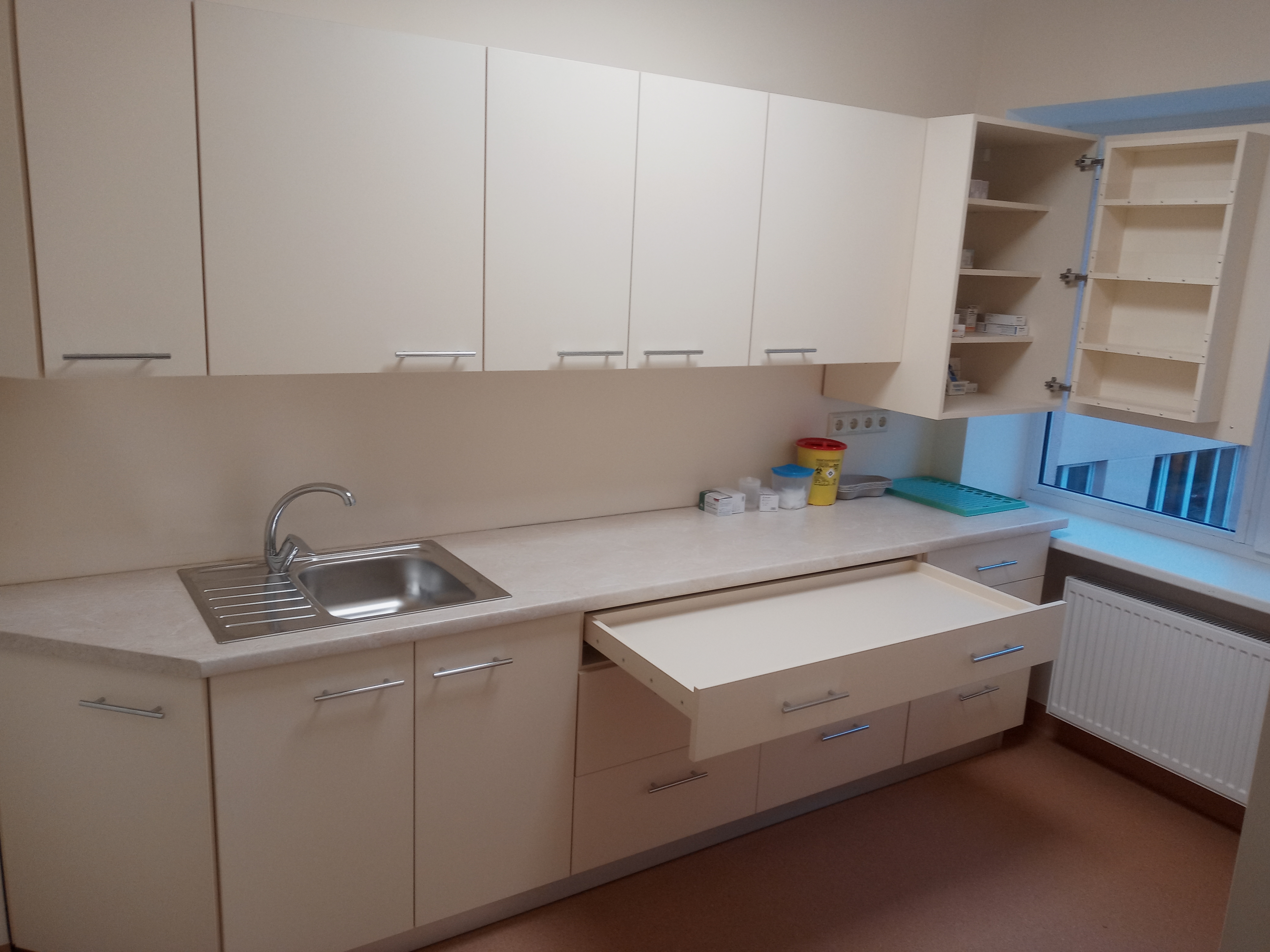 medicīnas iestāžu mēbeles