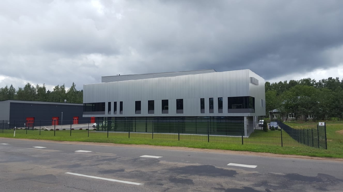 Alumīnija logi