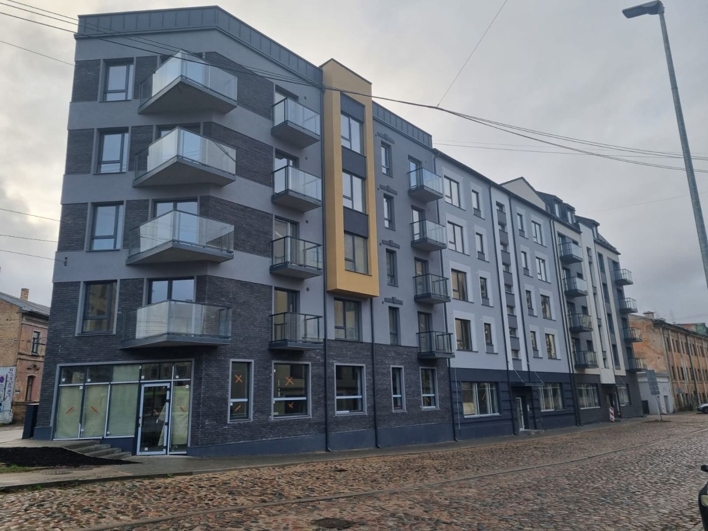 Daudzīvokļu māja “Elijas nami”, Rīga