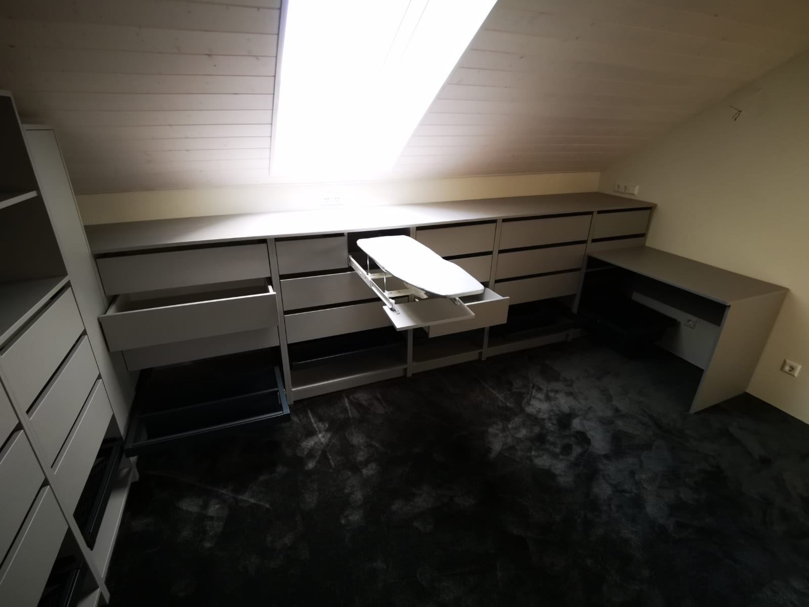 Iebūvējamie skapji pēc individuāla pasūtījuma. "GS Furnitūra"