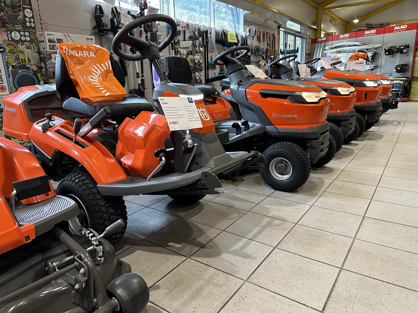 Dārza tehnika Husqvarna