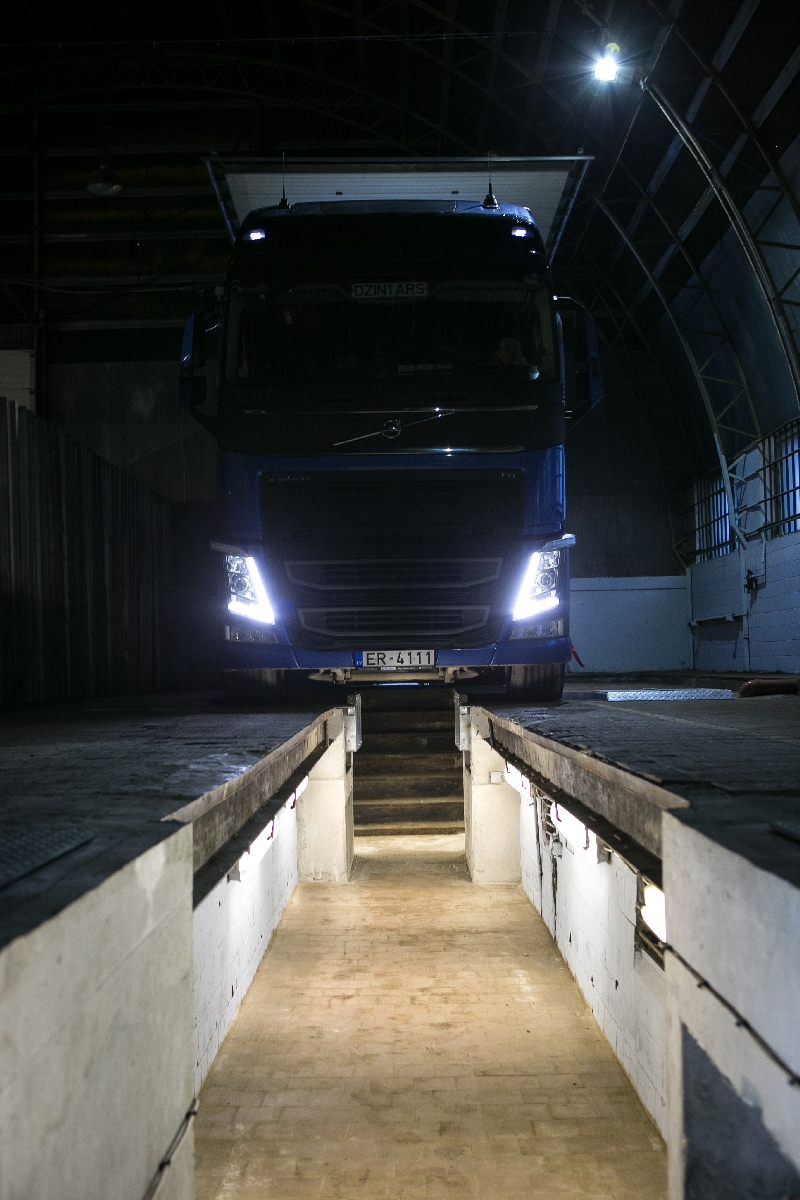 Kravas auto apkope un rezeves daļas