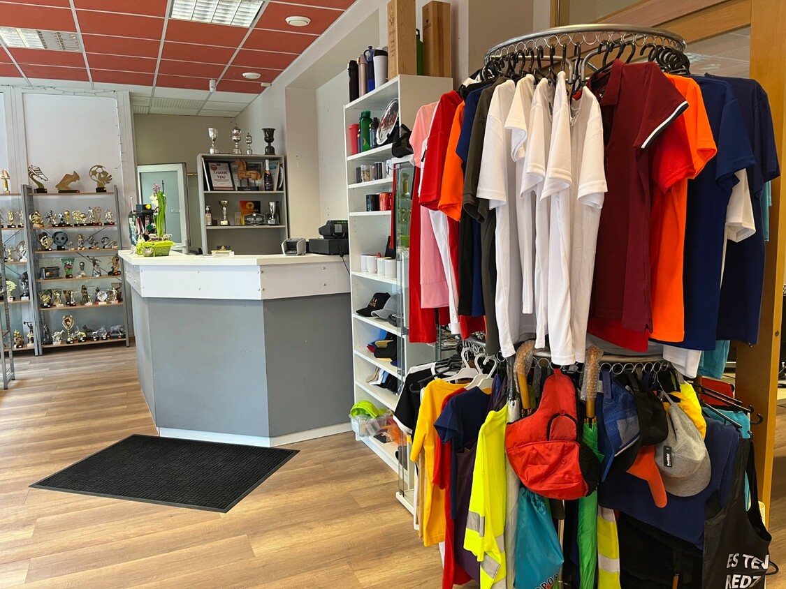 Labās balvas, SIA, veikals