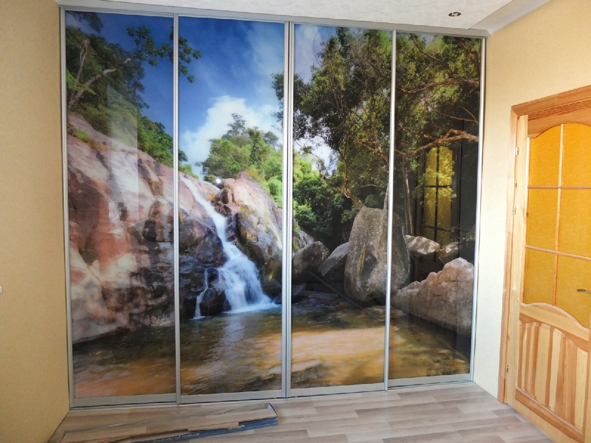 Iebuvējamās mēbeles