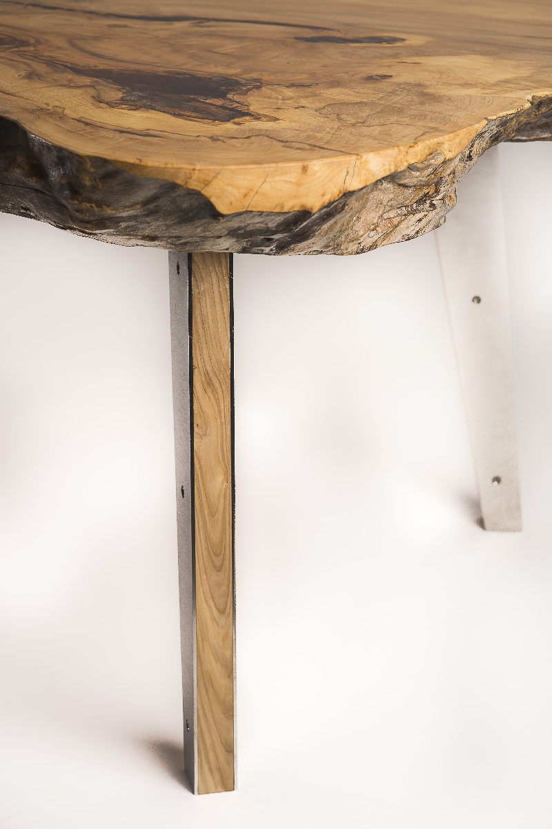 Dzenītis. Mēbeļu ražošana Liepājas rajonā