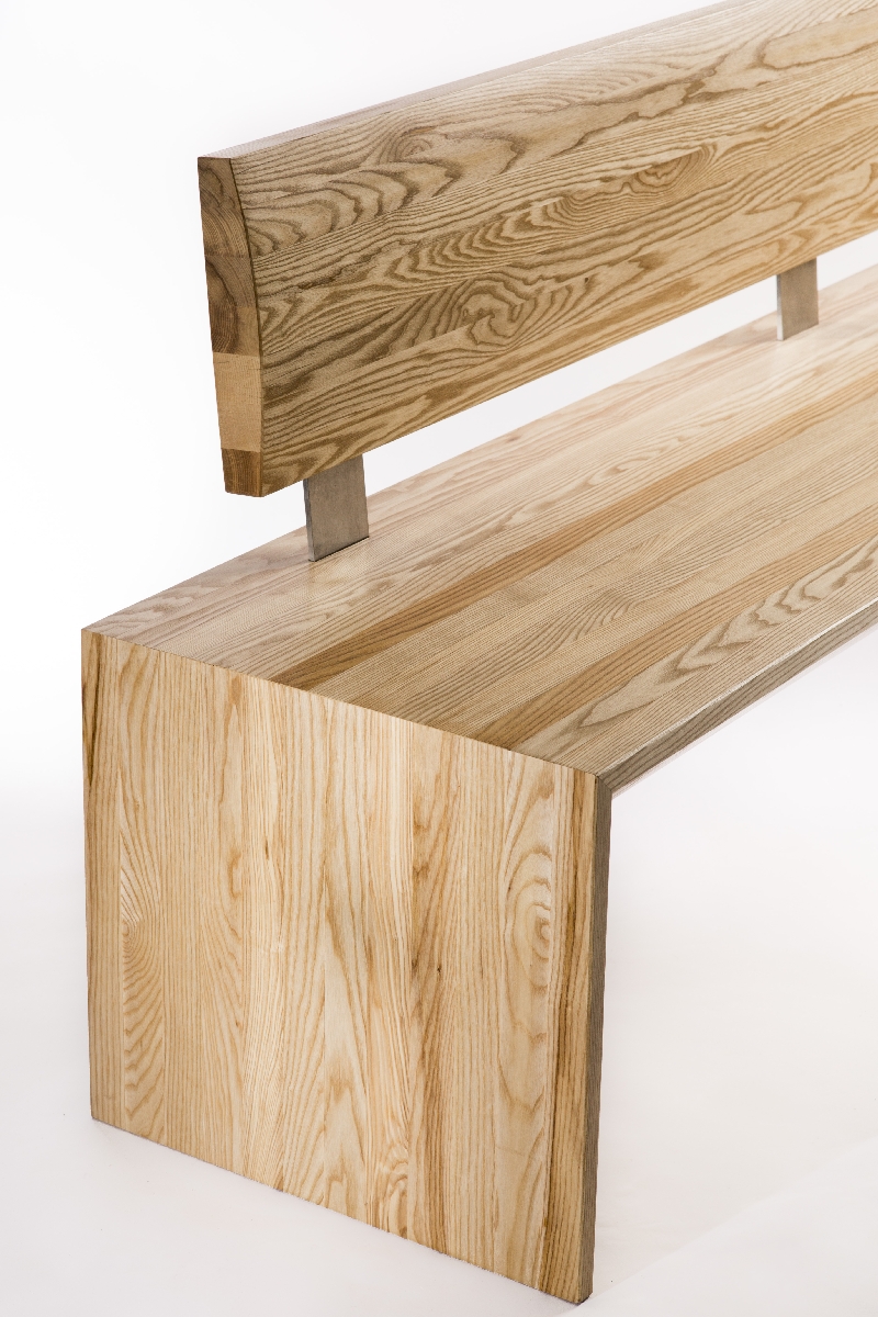 Kvalitatīvas klasiskas un mūsdienīgas mēbeles