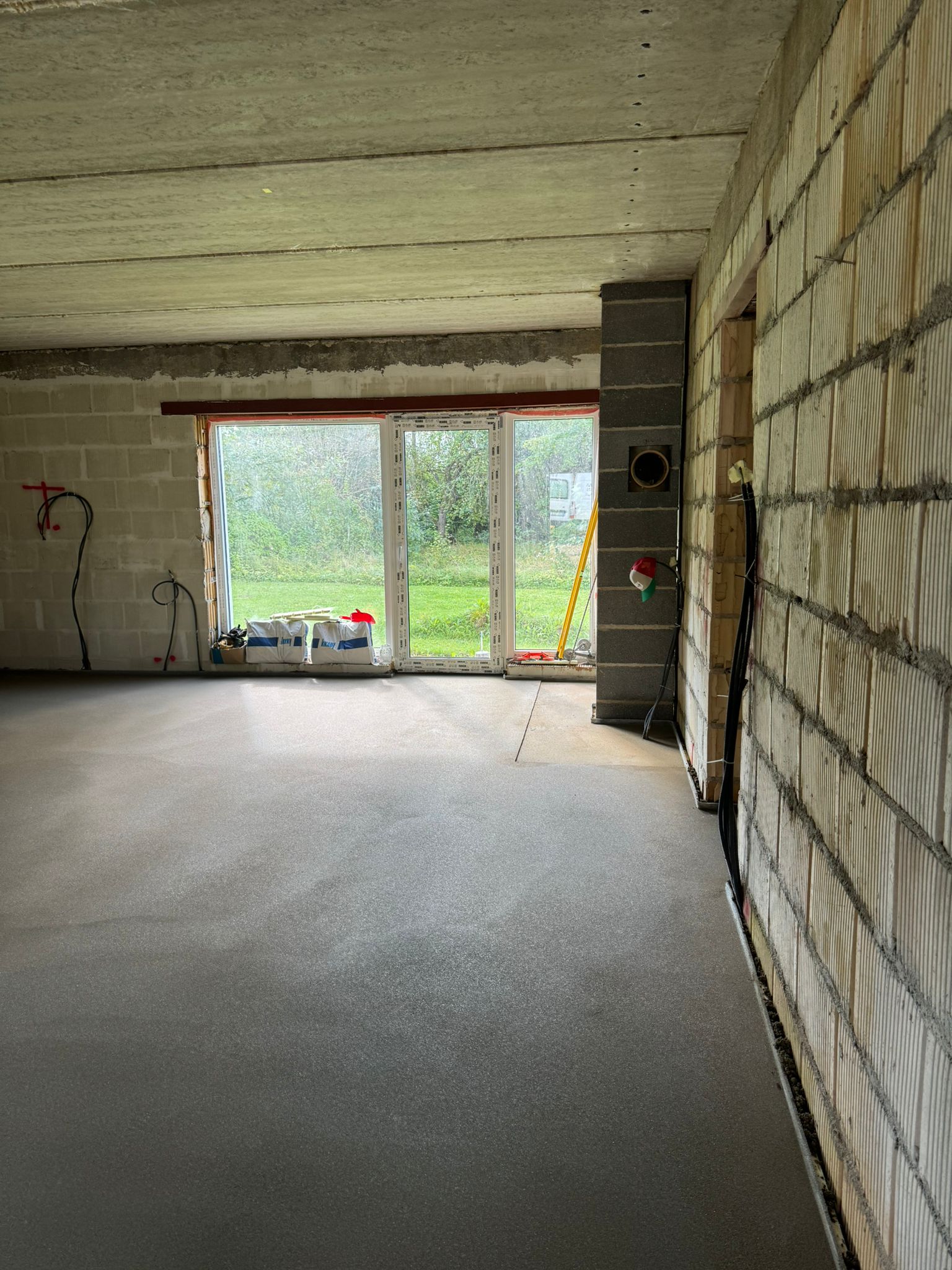 "Uldex" grīdu betonēšanas darbi