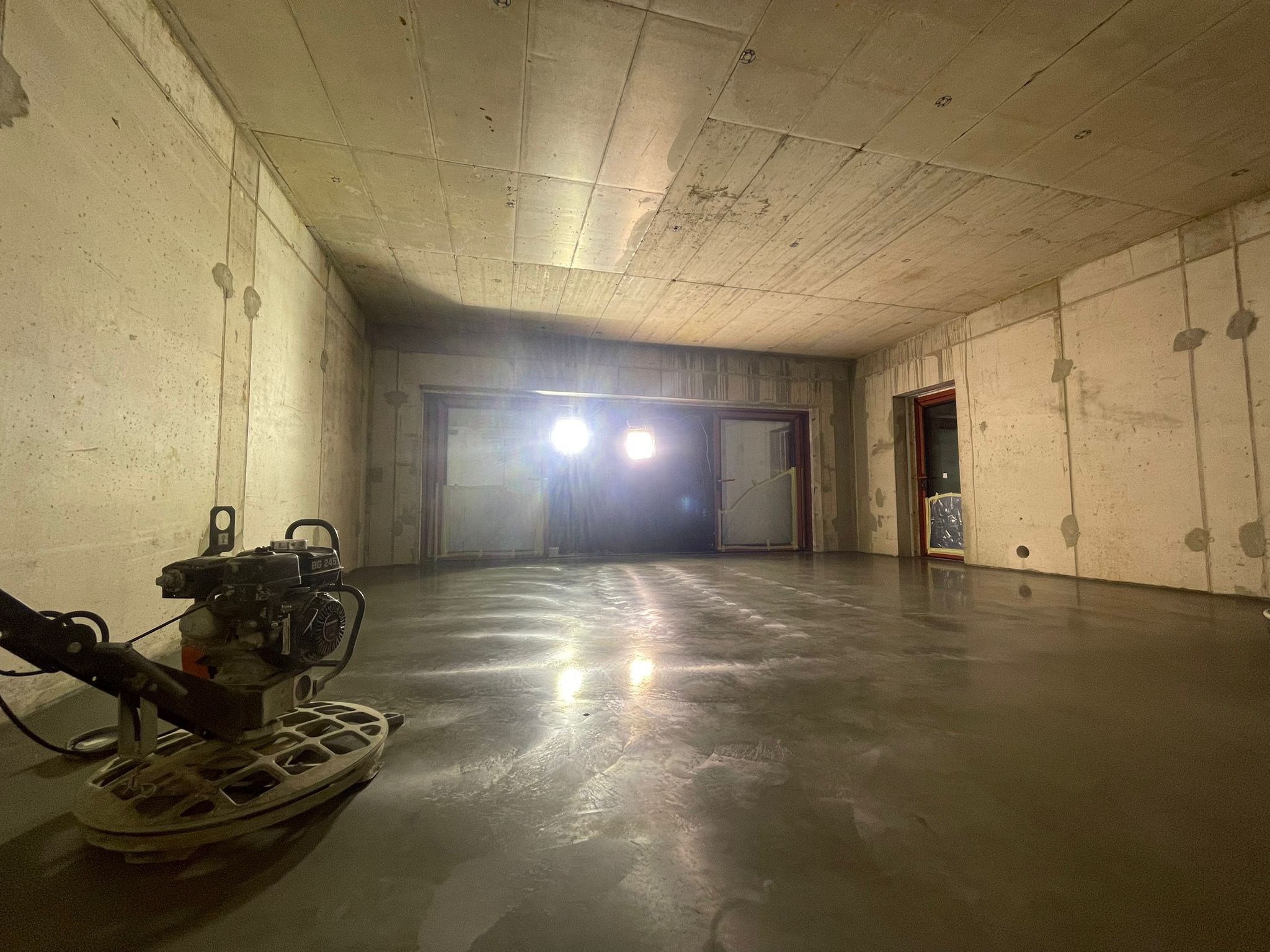 "Uldex" grīdu betonēšana