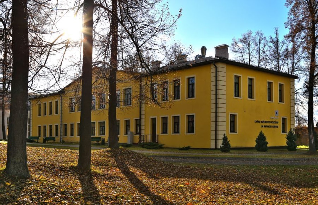 Dzīvokļu apsaimniekošana un komunālie pakalpojumi