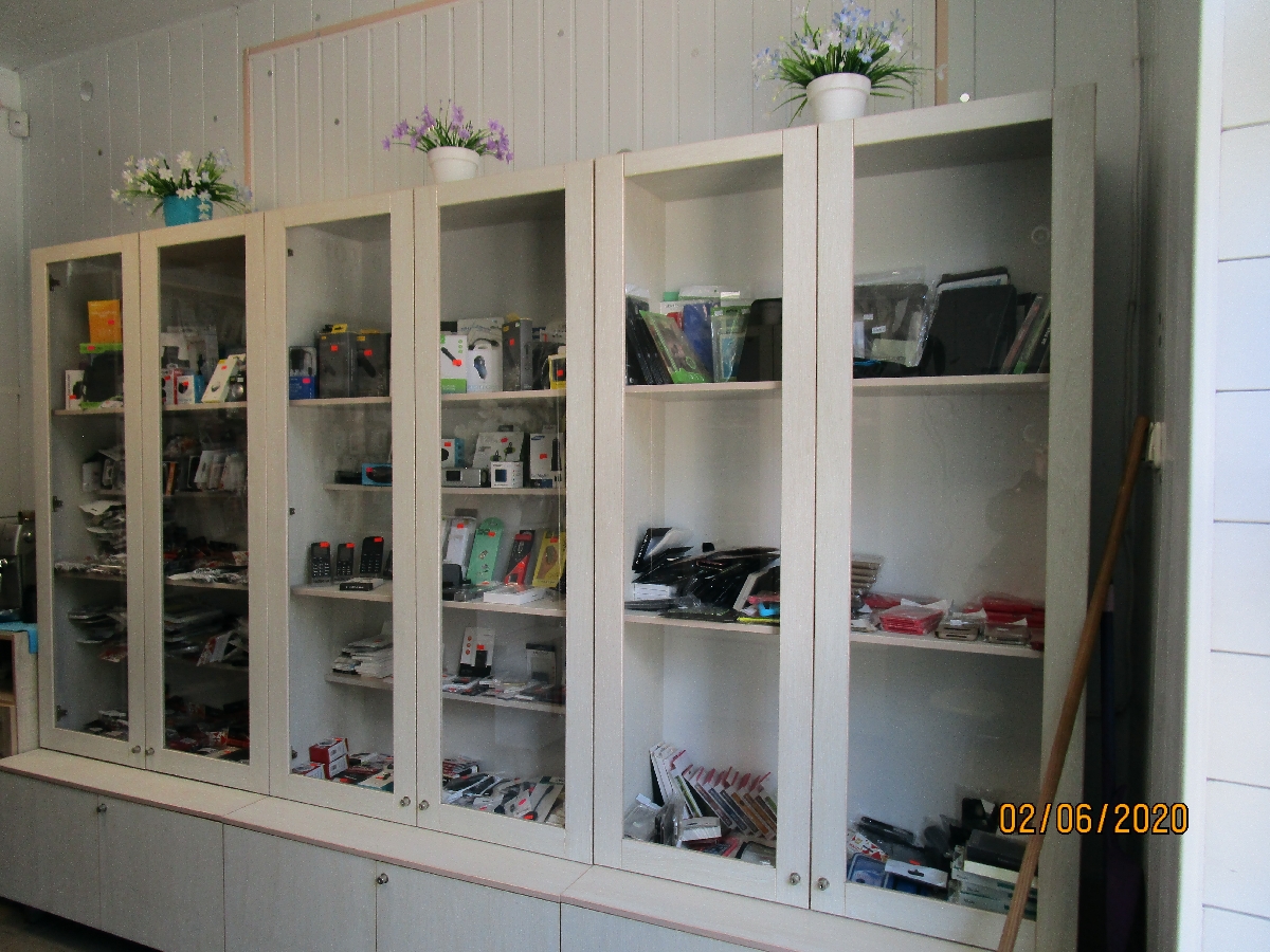 "Tip Top Telefons", veikals-darbnīca