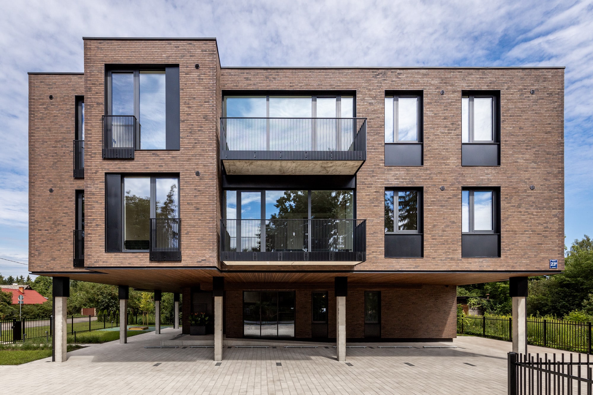 Daudzdzīvokļu māja, Rīga (6)