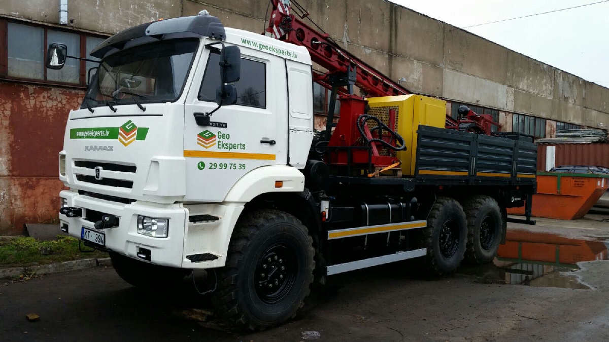 KAMAZ UGB443 210