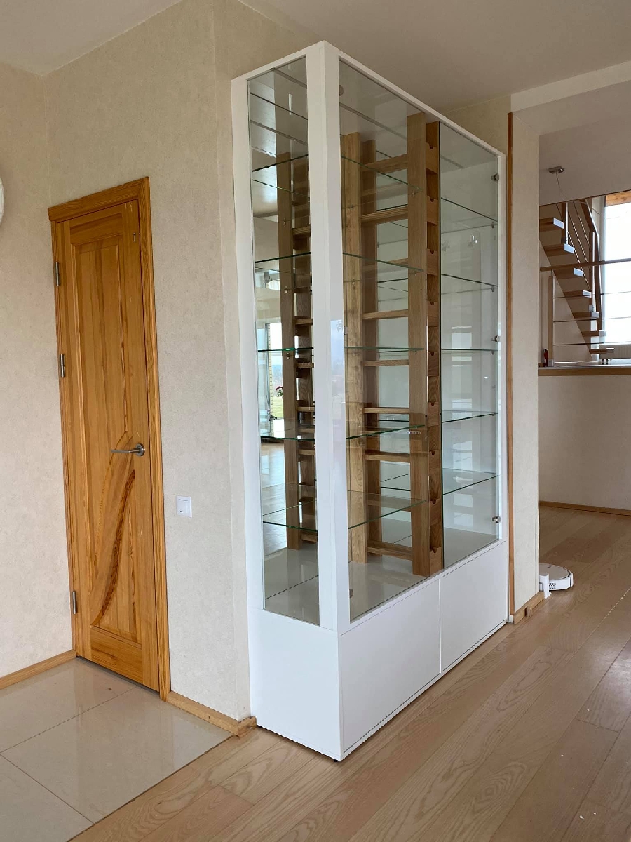 Mana galdniecība Plaukti