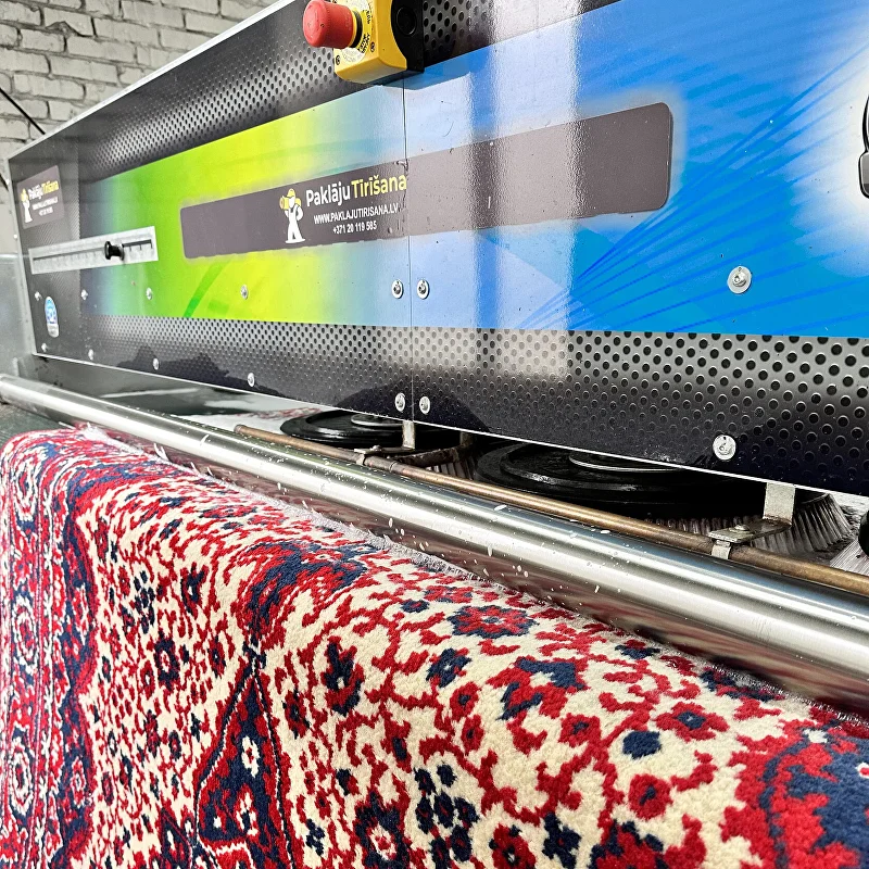 Paklāja sausā tīrīšana